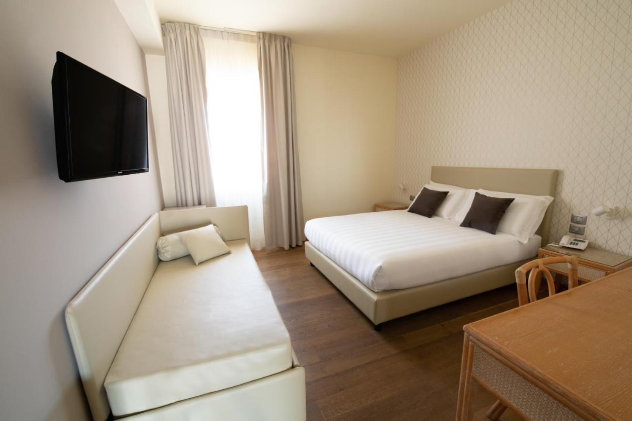 Hotel Enzo Porto Recanati Kültér fotó